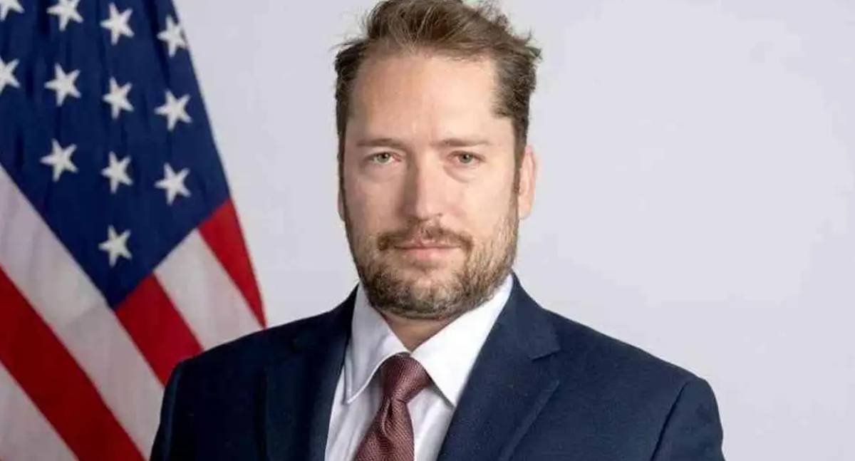 Itamaraty revoga visto de assessor de Donald Trump