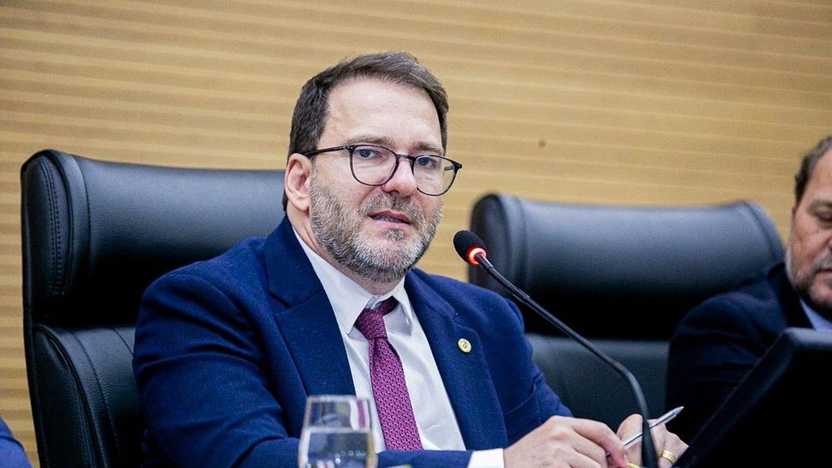 Alex Redano solicita asfaltamento urgente na RO-010 entre Novo Horizonte e Nova Brasilândia