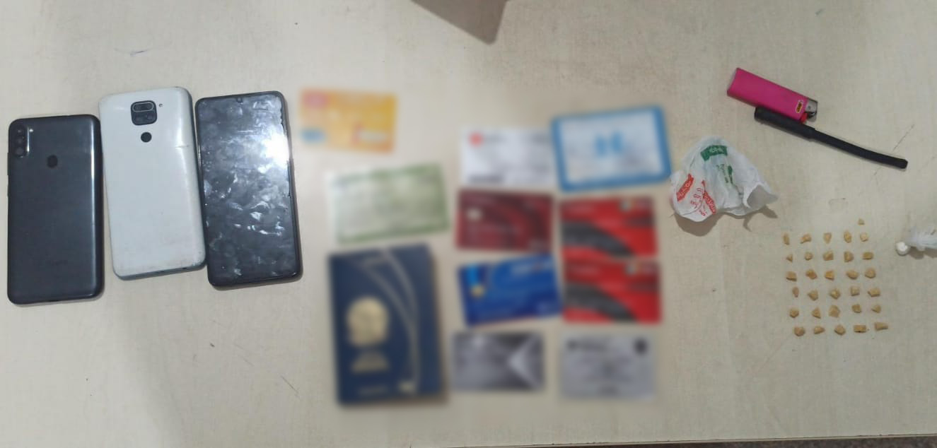 POLÍCIA MILITAR RECUPERA OBJETOS FURTADOS, APREENDE DROGAS E PRENDE SUSPEITOS EM JI-PARANÁ