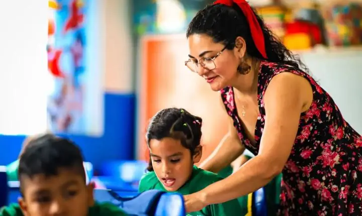 Edital de concurso anuncia 165 vagas imediatas para professores em Porto Velho