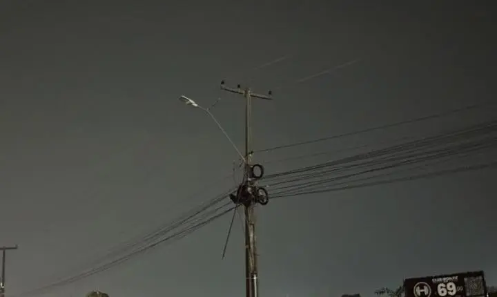 Iluminação da Rua João Paulo I é revitalizada após solicitação do vereador Edmilson Dourado