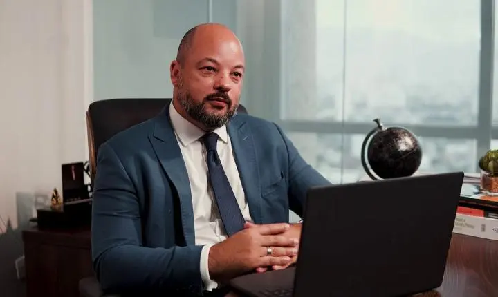 Risco honesto vs. Jogo marcado: a lógica por trás das fraudes financeiras