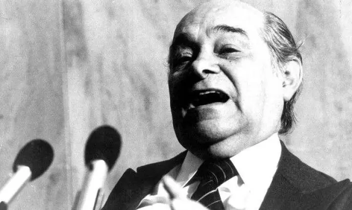 TRF-1 aprova acesso a documentos sigilosos sobre morte de Tancredo Neves